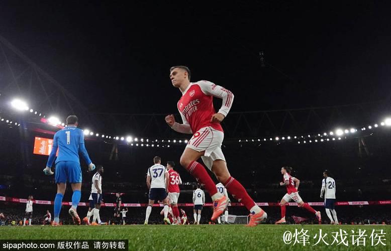 马杜埃凯获评欧冠之星:世界波与头球双响 马杜埃凯获评欧冠之星:世界波与头球双响